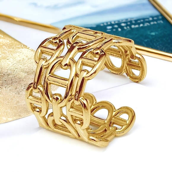 Jewelry - Mariner 18k Gold Plated Triple Stack Ring